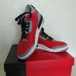 Mens Jordan retro 3 se
